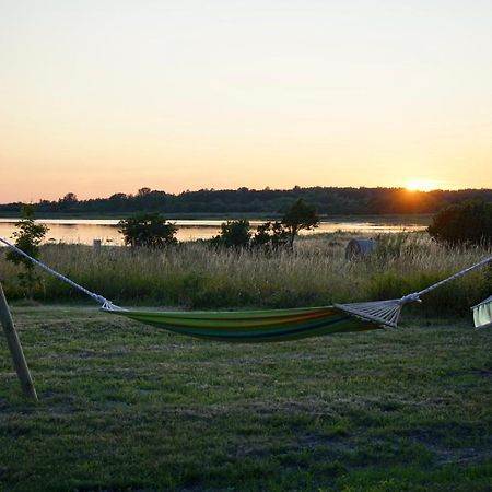 Hotel Saare Glamping à Salme Extérieur photo